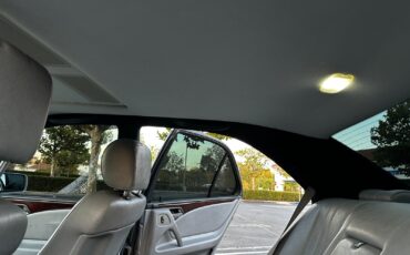 Mercedes-Benz-E-Class-1996-Sedan-17