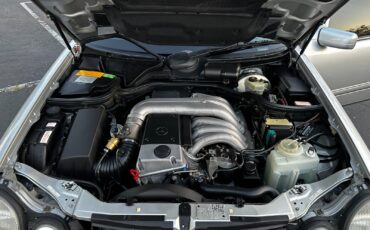 Mercedes-Benz-E-Class-1996-Sedan-27