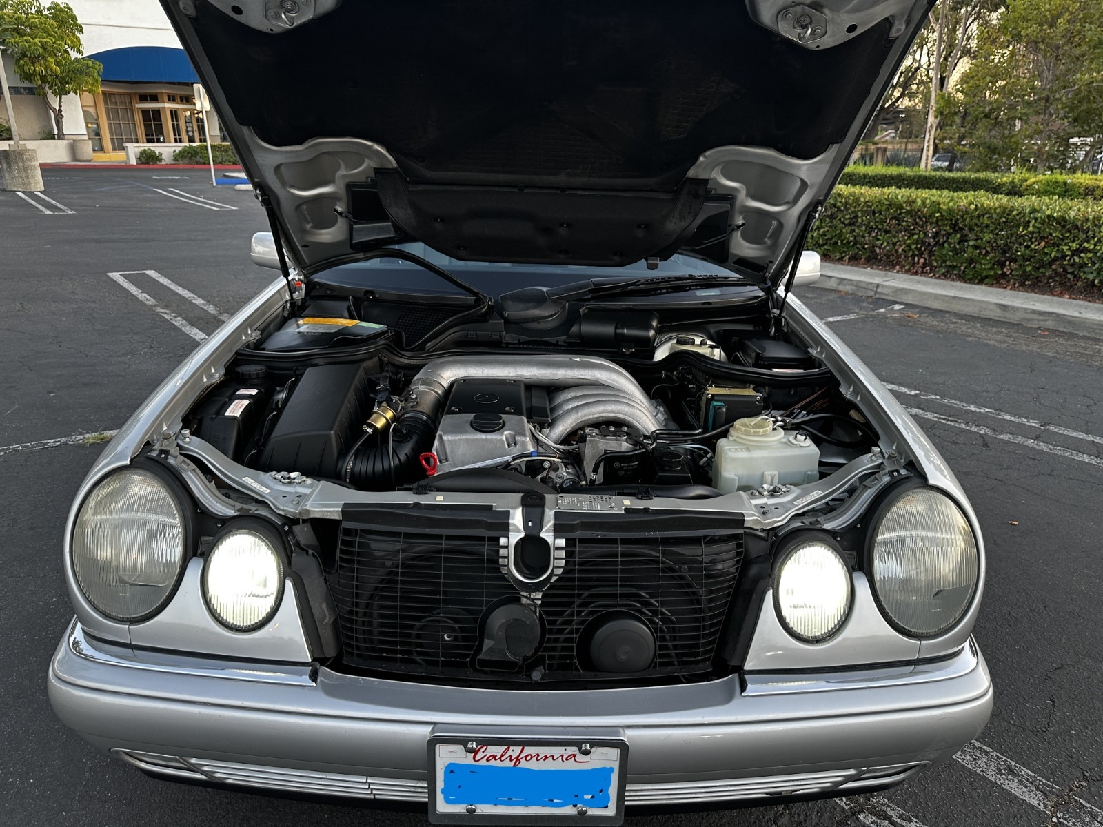 Mercedes-Benz-E-Class-1996-Sedan-28