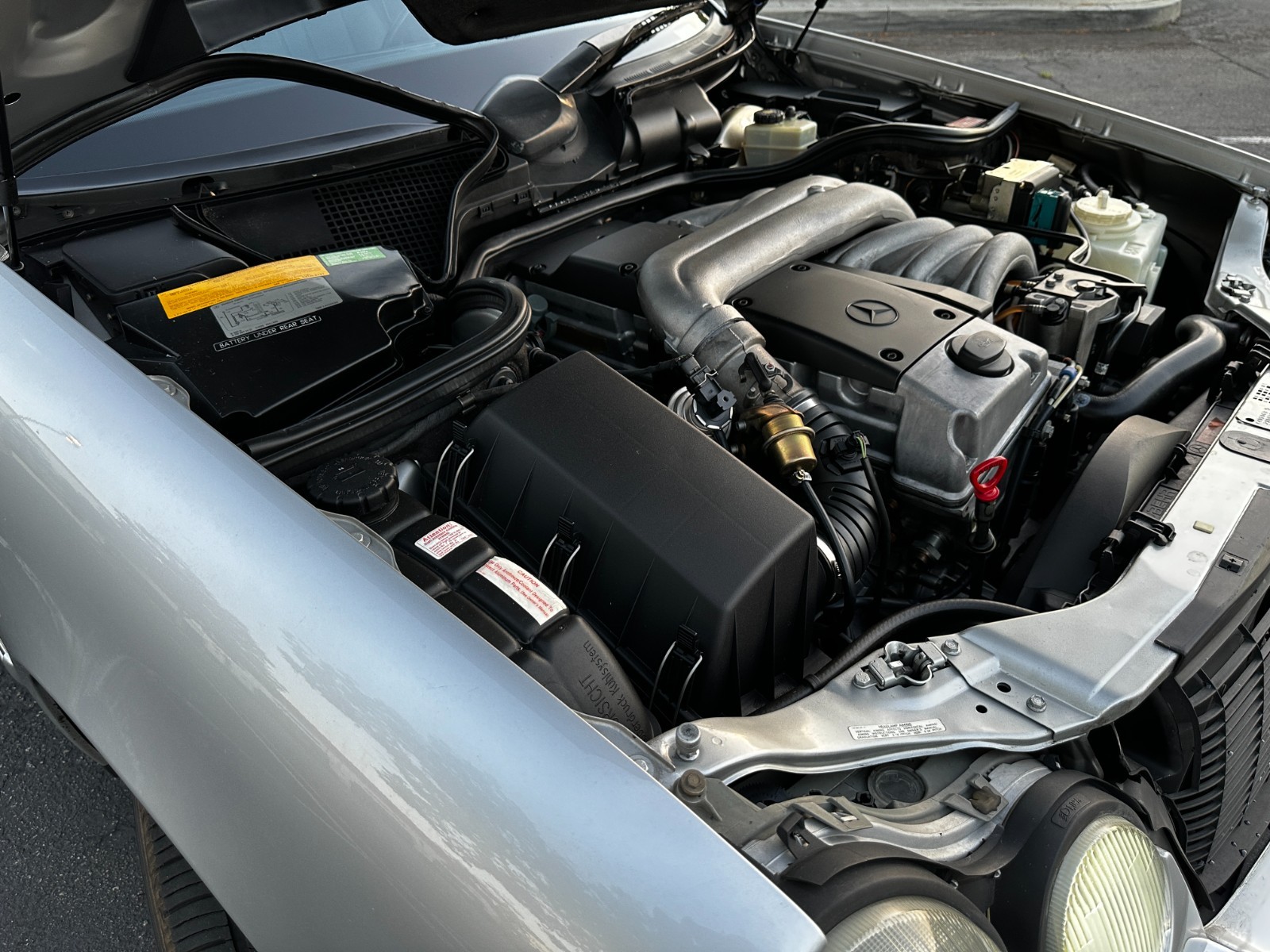 Mercedes-Benz-E-Class-1996-Sedan-30