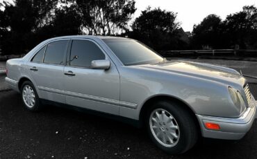 Mercedes-Benz-E-Class-1996-Sedan
