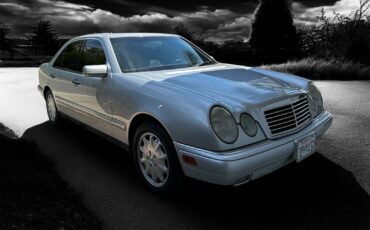 Mercedes-Benz-E-Class-1996-Sedan-6
