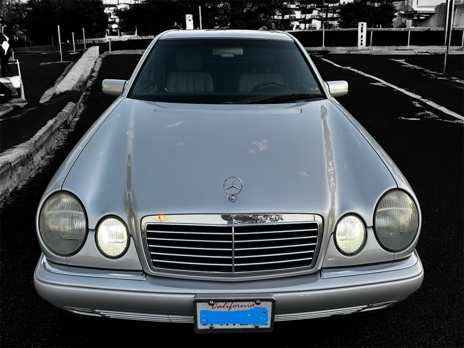 Mercedes-Benz-E-Class-1996-Sedan-7
