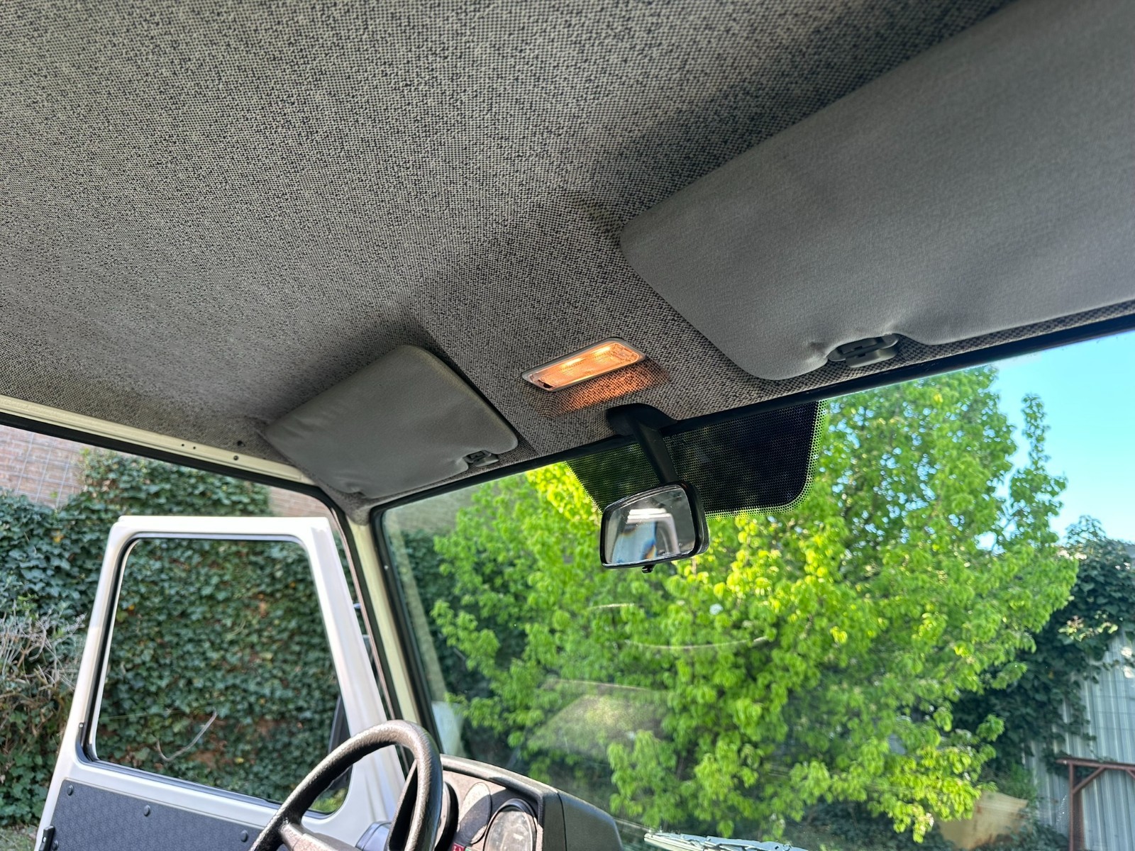 Mercedes-Benz-G-Class-1986-SUV-20