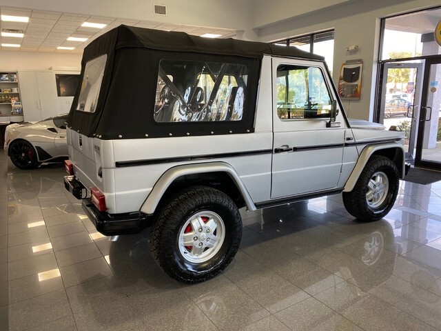 Mercedes-Benz-G-Class-1988-2