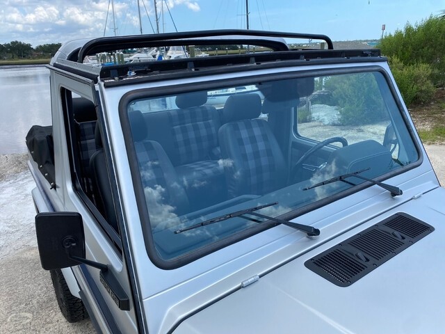 Mercedes-Benz-G-Class-1988-31