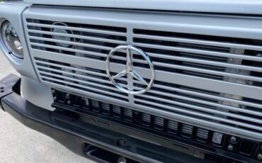 Mercedes-Benz-G-Class-1988-37