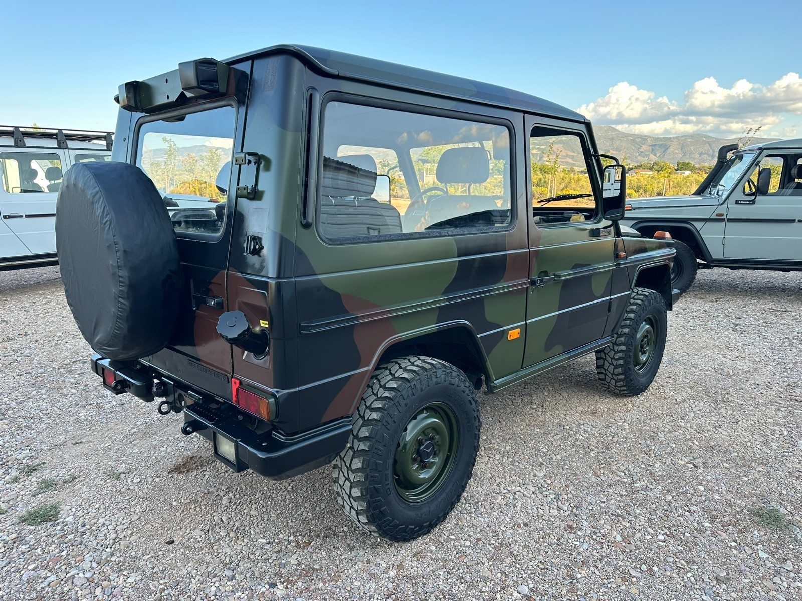 Mercedes-Benz-G-Class-1996-Wagon-2
