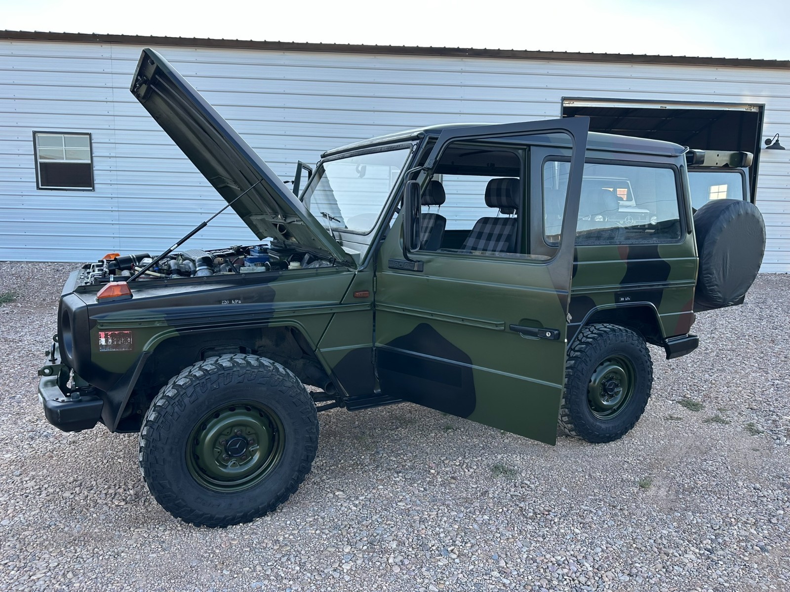 Mercedes-Benz-G-Class-1996-Wagon-26