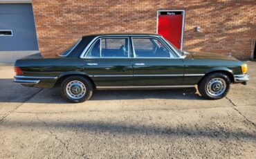 Mercedes-Benz-Other-1973-Sedan-14