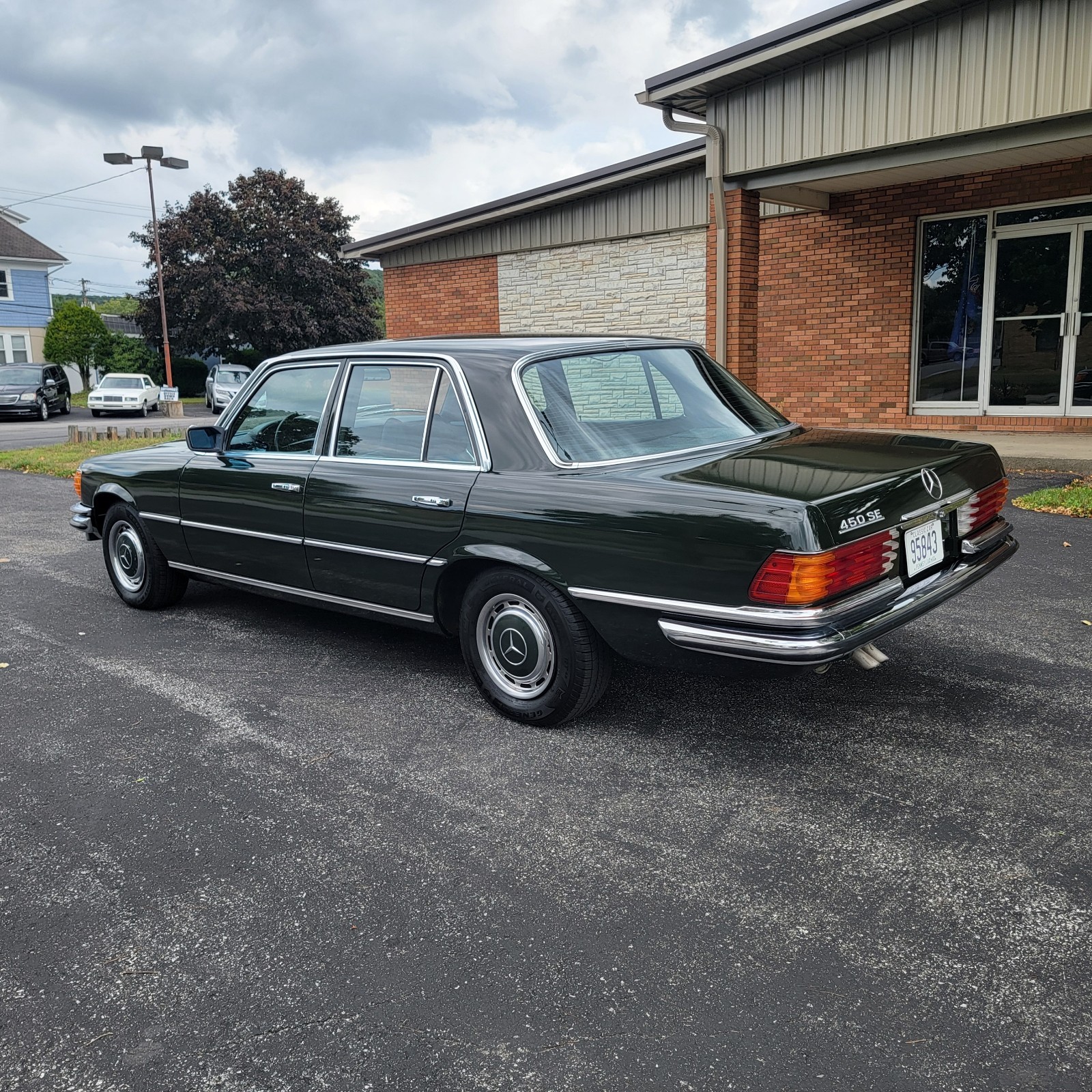 Mercedes-Benz-Other-1973-Sedan-22