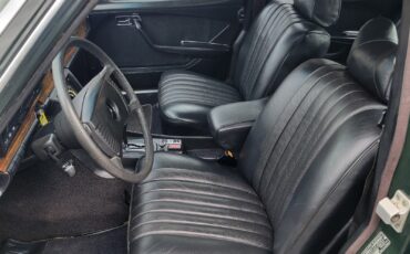 Mercedes-Benz-Other-1973-Sedan-36