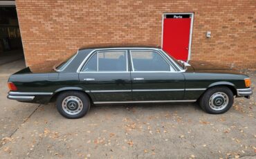 Mercedes-Benz-Other-1973-Sedan-6