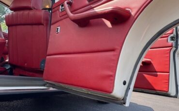 Mercedes-Benz-Other-1974-Sedan-12