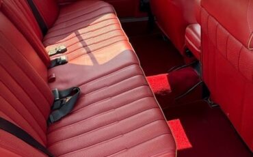Mercedes-Benz-Other-1974-Sedan-8