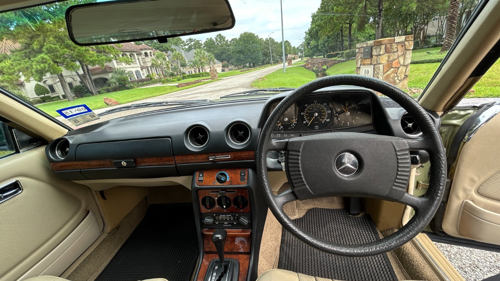 Mercedes-Benz-Other-1979-Coupe-17