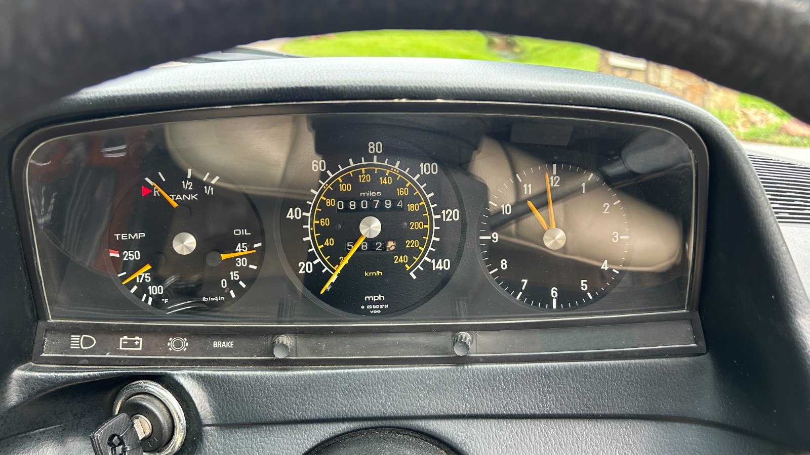 Mercedes-Benz-Other-1979-Coupe-18