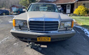 Mercedes-Benz-Other-1990-Sedan-5