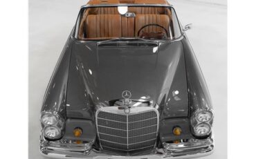 Mercedes-Benz-S-Class-1967-Cabriolet-11