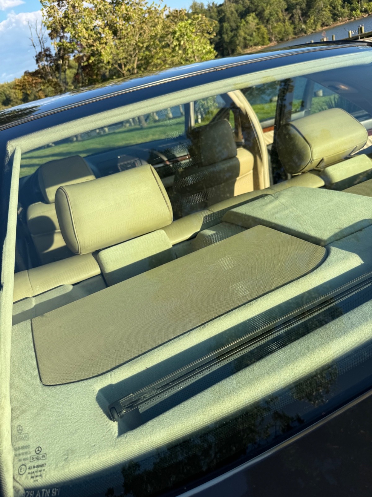 Mercedes-Benz-S-Class-1992-Sedan-34