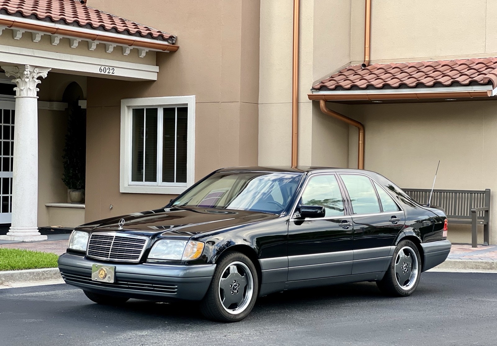 Mercedes-Benz-S-Class-1996-2