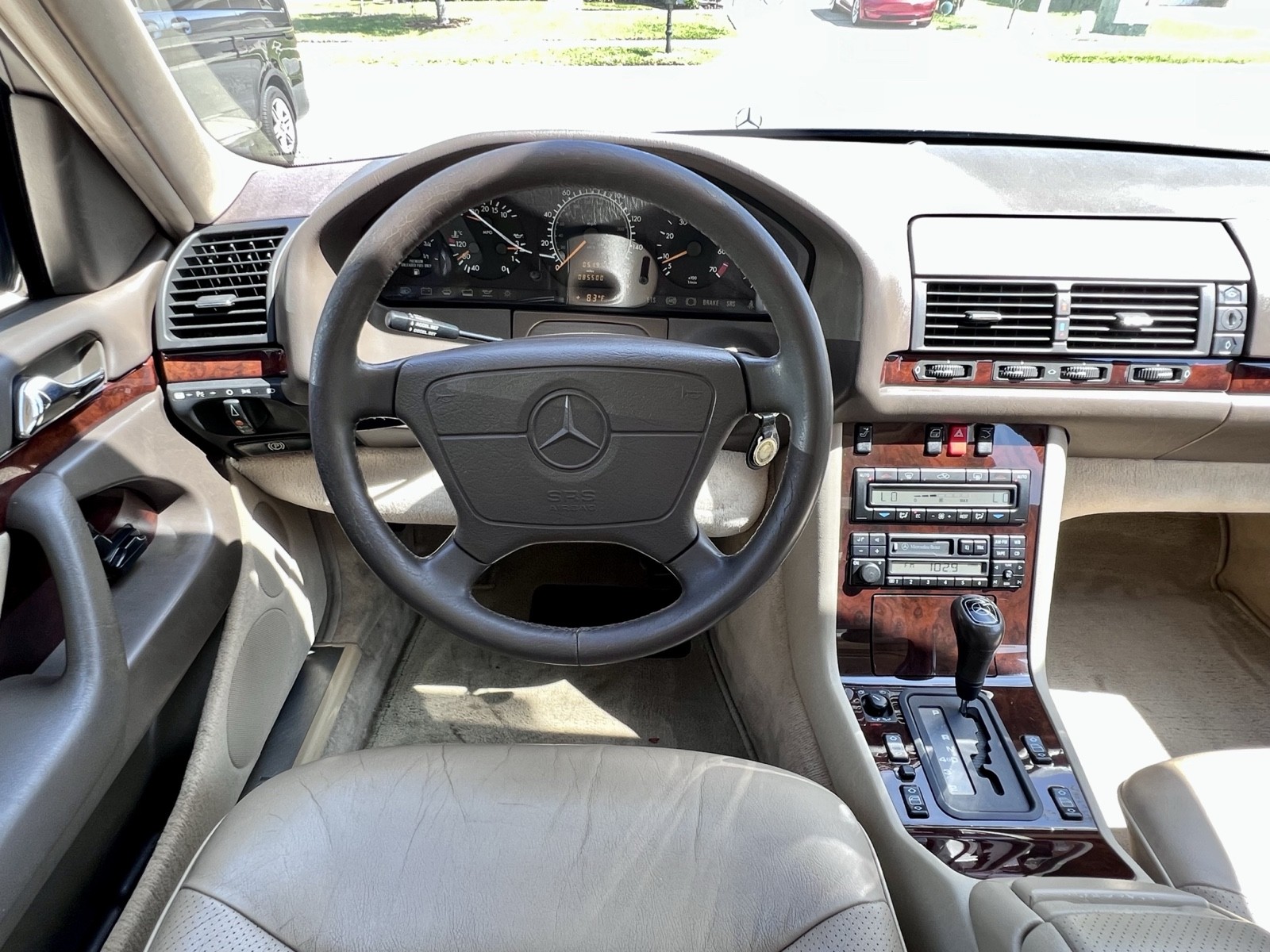 Mercedes-Benz-S-Class-1996-23