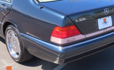Mercedes-Benz-S-Class-1996-Sedan-13