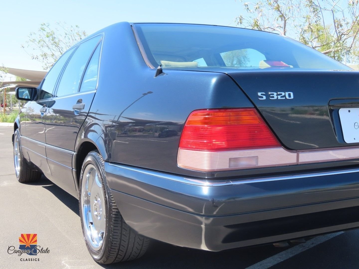 Mercedes-Benz-S-Class-1996-Sedan-25