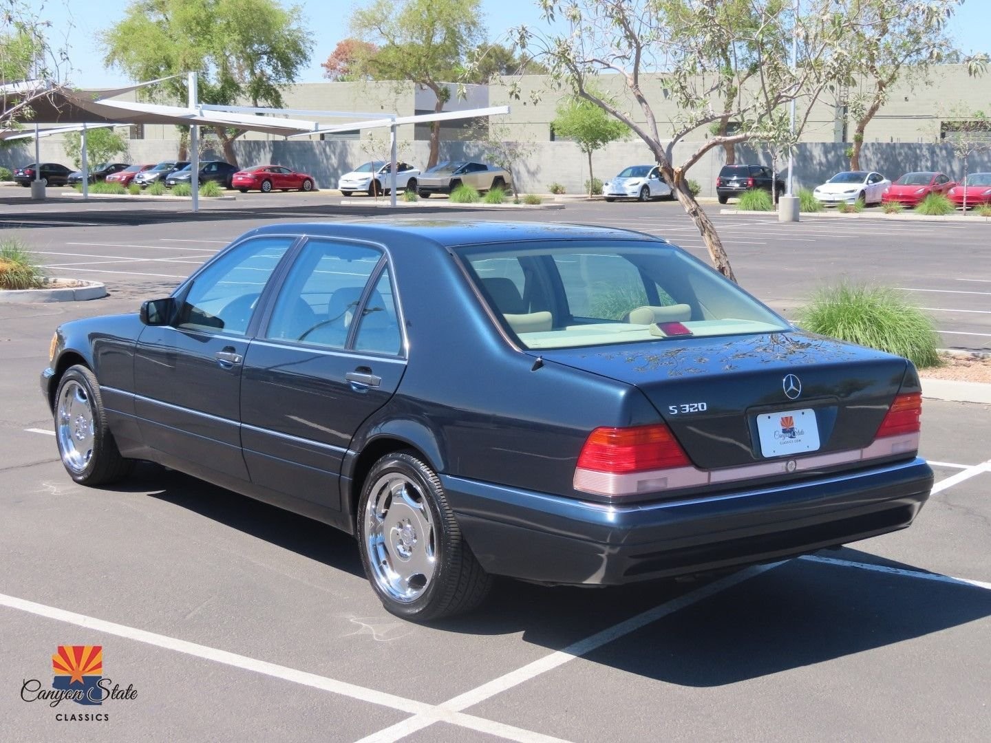 Mercedes-Benz-S-Class-1996-Sedan-8