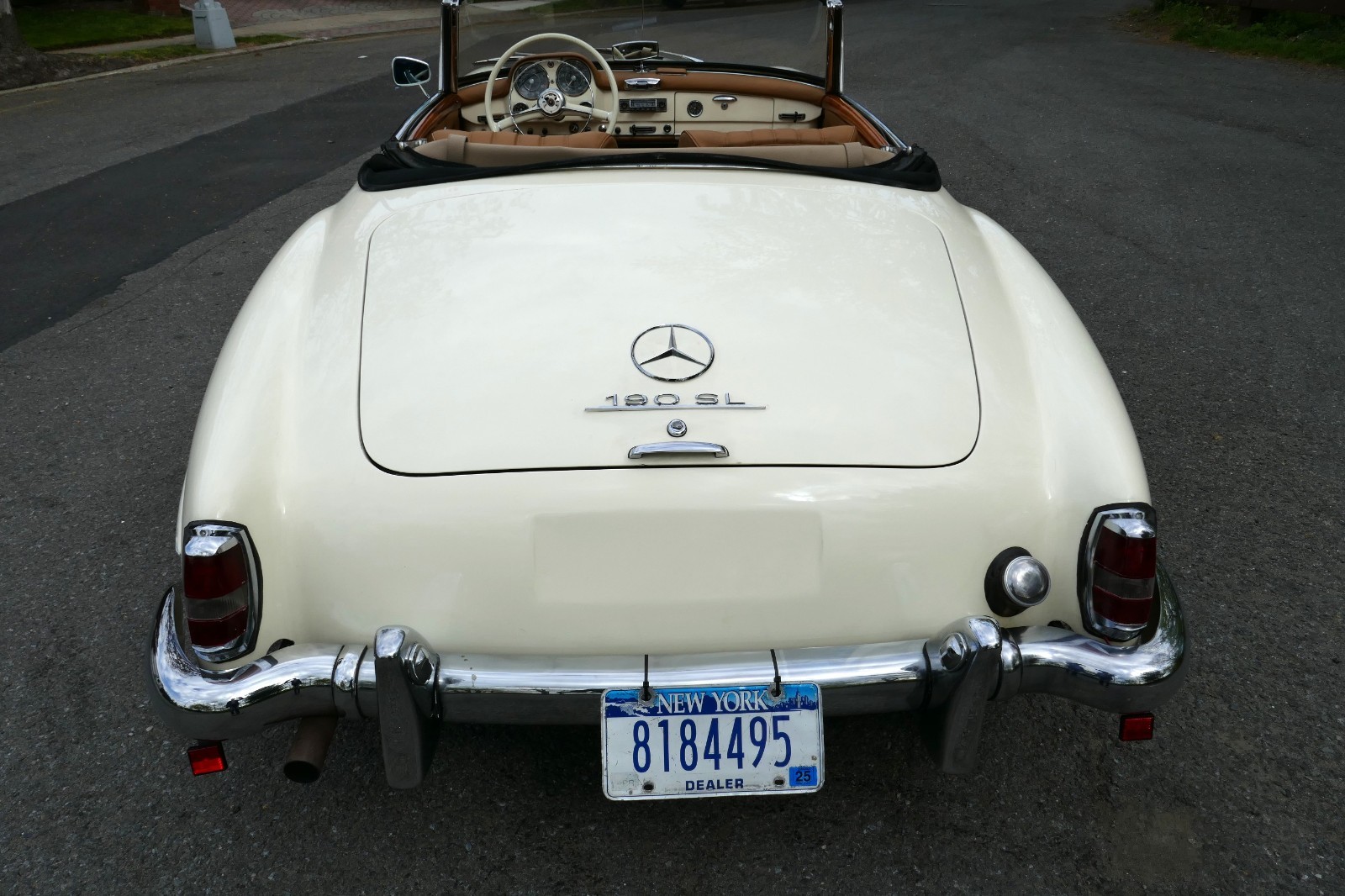 Mercedes-Benz-SL-Class-1961-Convertible-11
