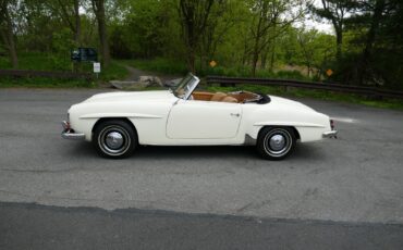 Mercedes-Benz-SL-Class-1961-Convertible-2