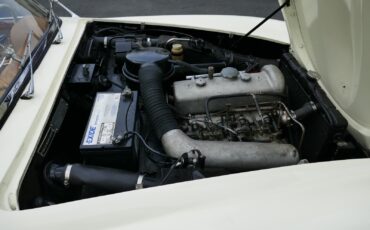 Mercedes-Benz-SL-Class-1961-Convertible-23