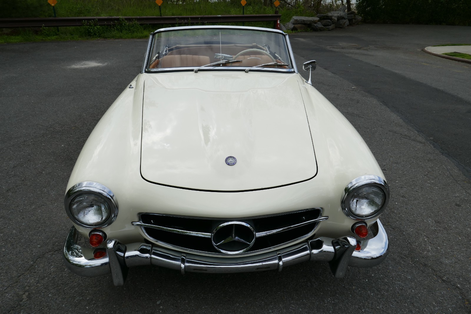 Mercedes-Benz-SL-Class-1961-Convertible-6