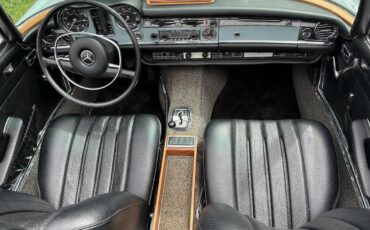 Mercedes-Benz-SL-Class-1970-23