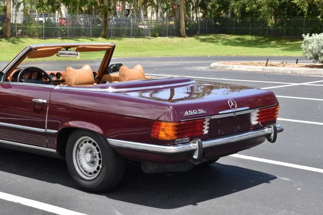 Mercedes-Benz-SL-Class-1973-Convertible-11