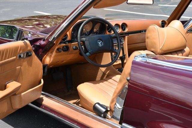 Mercedes-Benz-SL-Class-1973-Convertible-13