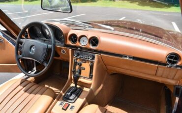 Mercedes-Benz-SL-Class-1973-Convertible-17