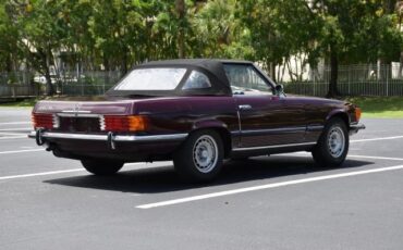 Mercedes-Benz-SL-Class-1973-Convertible-22