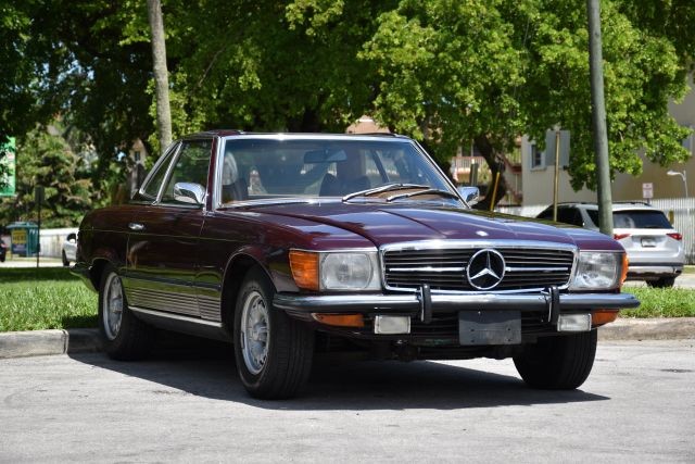 Mercedes-Benz-SL-Class-1973-Convertible-25