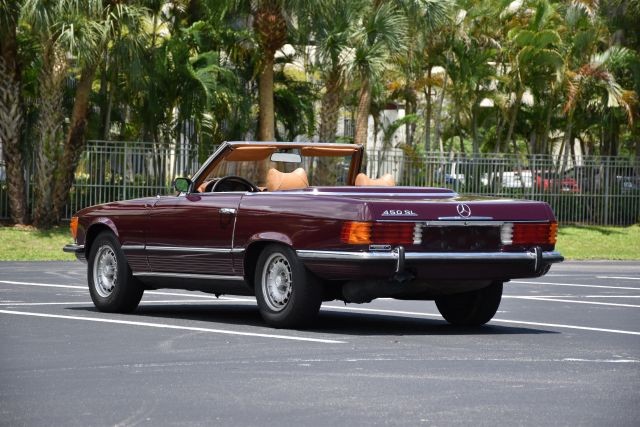 Mercedes-Benz-SL-Class-1973-Convertible-3