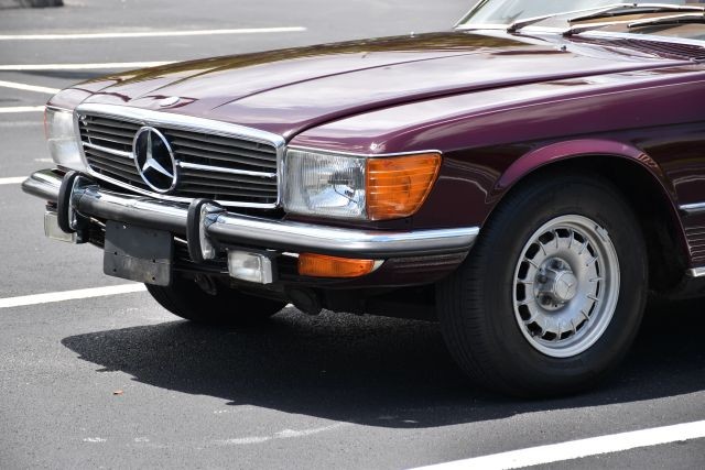 Mercedes-Benz-SL-Class-1973-Convertible-8