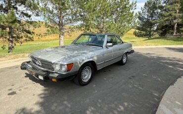 Mercedes-Benz-SL-Class-1982-Convertible-1