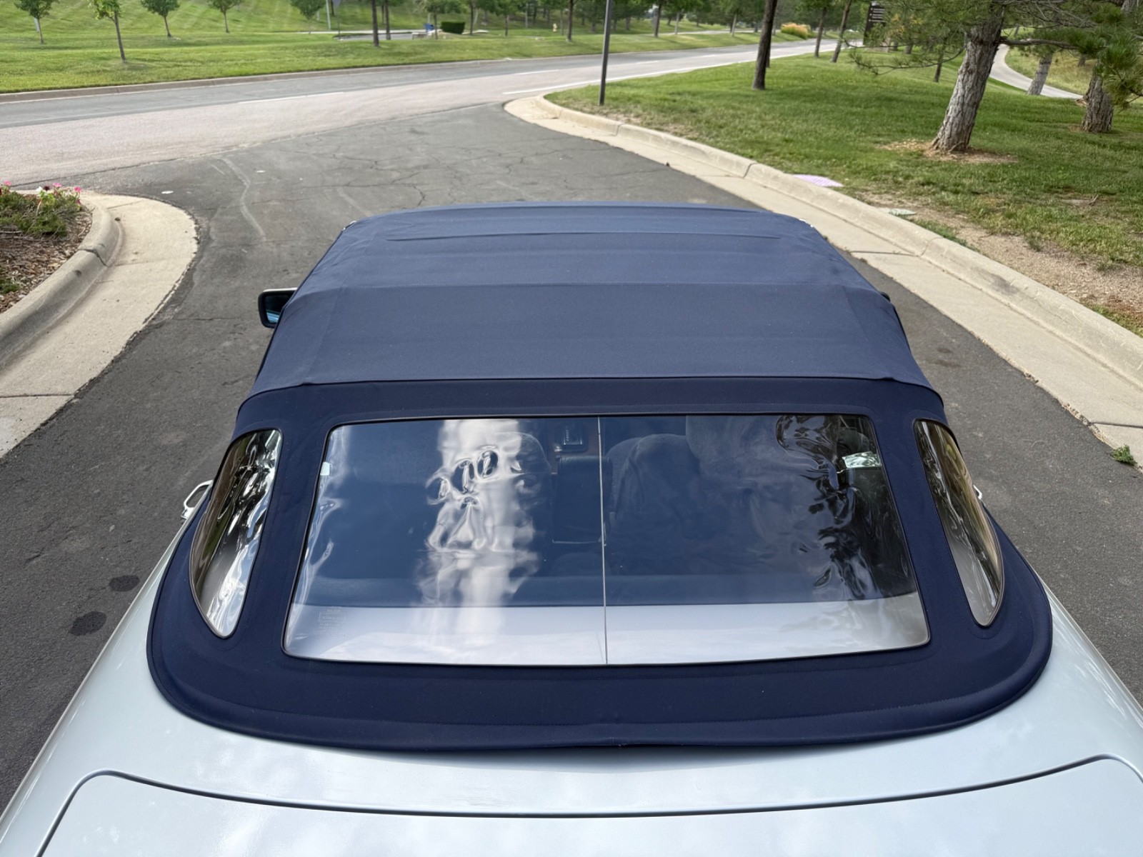 Mercedes-Benz-SL-Class-1982-Convertible-18