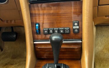 Mercedes-Benz-SL-Class-1982-Convertible-18