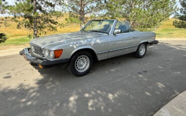 Mercedes-Benz-SL-Class-1982-Convertible-33