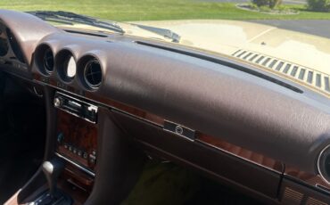 Mercedes-Benz-SL-Class-1984-Convertible-11