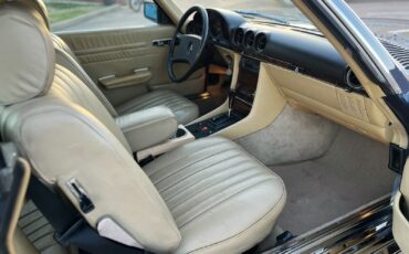 Mercedes-Benz-SL-Class-1984-Convertible-12