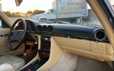 Mercedes-Benz-SL-Class-1984-Convertible-13