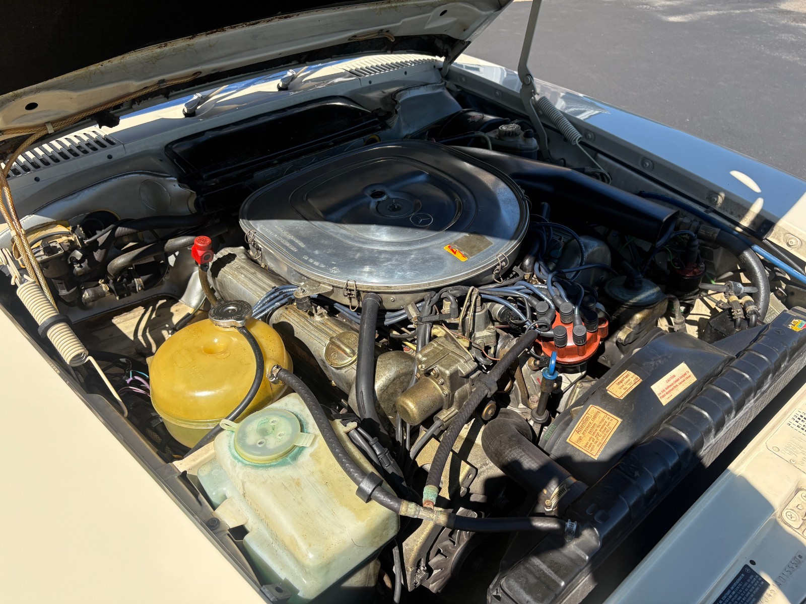 Mercedes-Benz-SL-Class-1984-Convertible-16