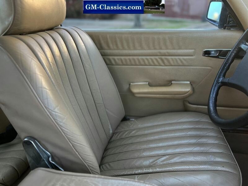Mercedes-Benz-SL-Class-1984-Convertible-24